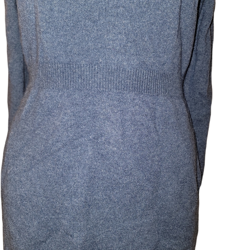 Sweater - Picture 4 of 16